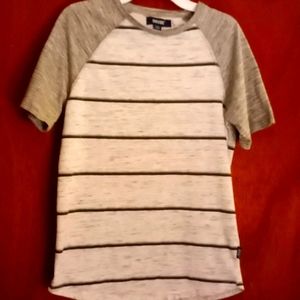 Boys Univibe Tshirt Size M